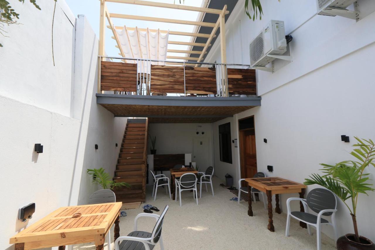 Dhoani Maldives Guesthouse Kendhoo Buitenkant foto