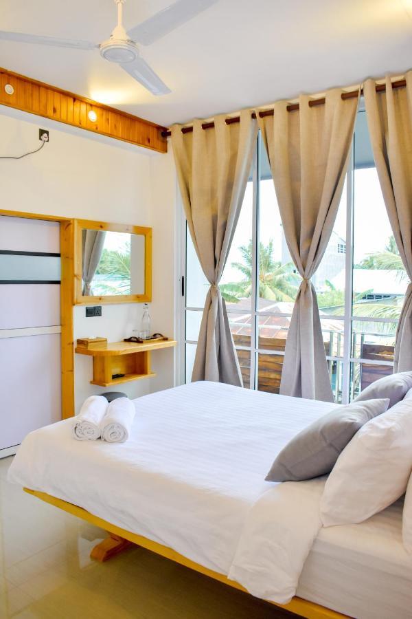Dhoani Maldives Guesthouse Kendhoo Buitenkant foto